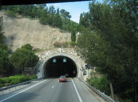 2006-06-15-Nice- Tunnel2.jpg