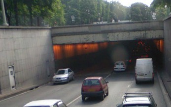 Tunnel_Cours_la_Reine_1