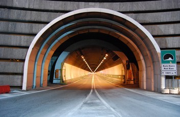 Tunnel_du_Mont_Blanc_Entrée_côté_Italie