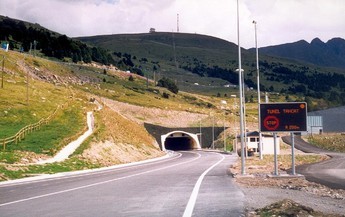 Tunnel_d_Envalira_1