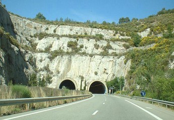 Tunnel_du_Pont_Mirabeau_Entrée_côté_Sud
